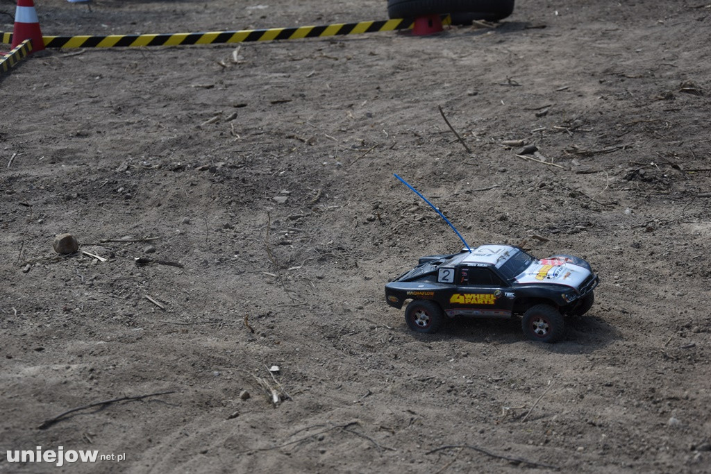 Koło Uniejowa postał tor off-roadowy