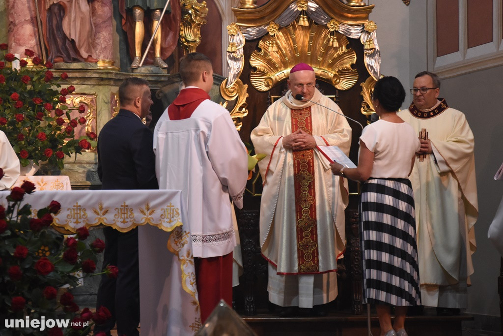 Nowy biskup odwiedził Uniejów.Odpust w parafii pw. św. Floriana