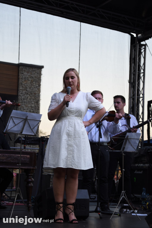 Uniejów już muzycznie powitał lato