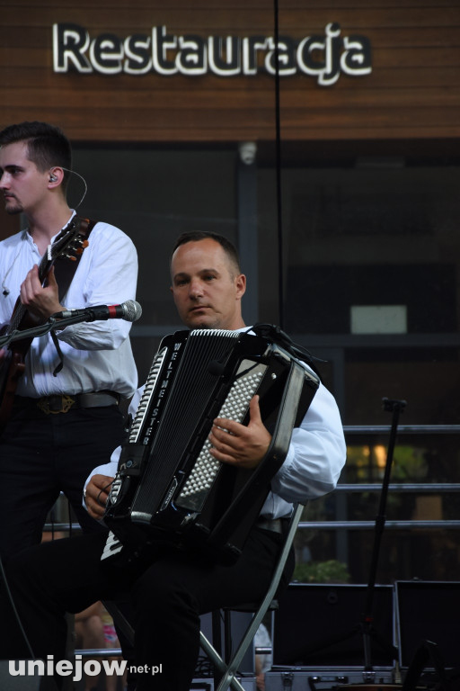 Uniejów już muzycznie powitał lato