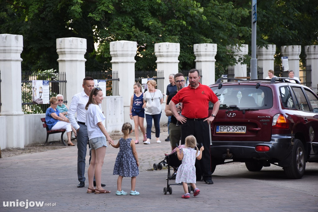 Uniejów już muzycznie powitał lato