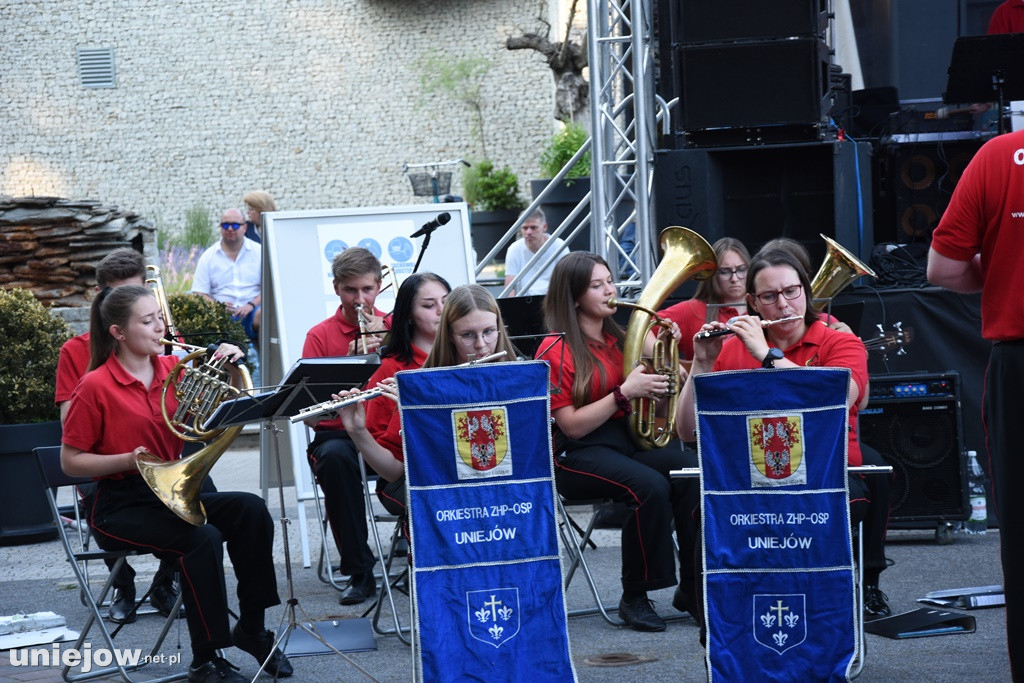 Uniejów już muzycznie powitał lato