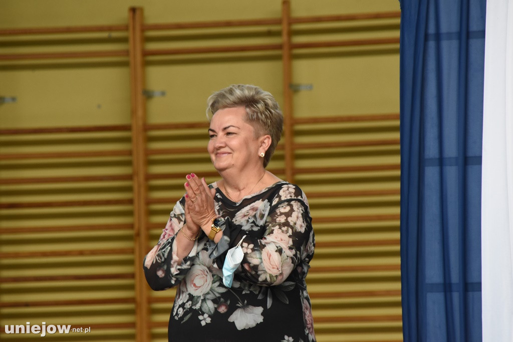 Uniejów. Pierwszaki już po ślubowaniu