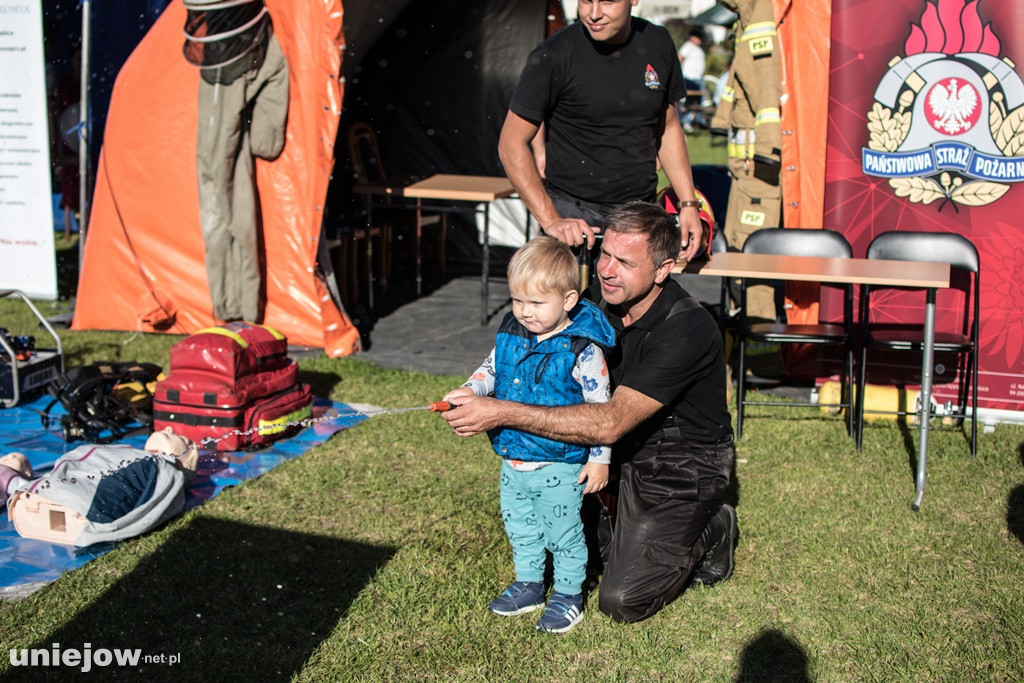 IX Dożynki Powiatu Poddębickiego w Dalikowie