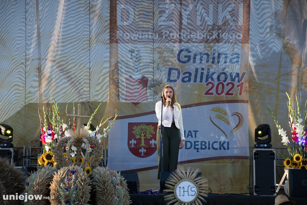 IX Dożynki Powiatu Poddębickiego w Dalikowie