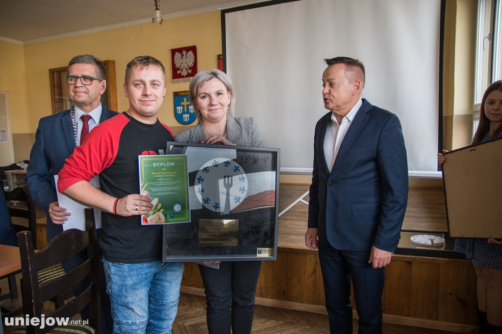 Wręczono Lilie Smakosza 2021 dla najsmaczniejszych dań w Uniejowie