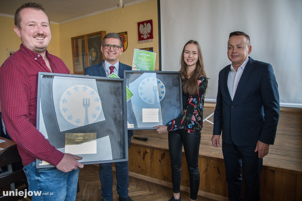 Wręczono Lilie Smakosza 2021 dla najsmaczniejszych dań w Uniejowie