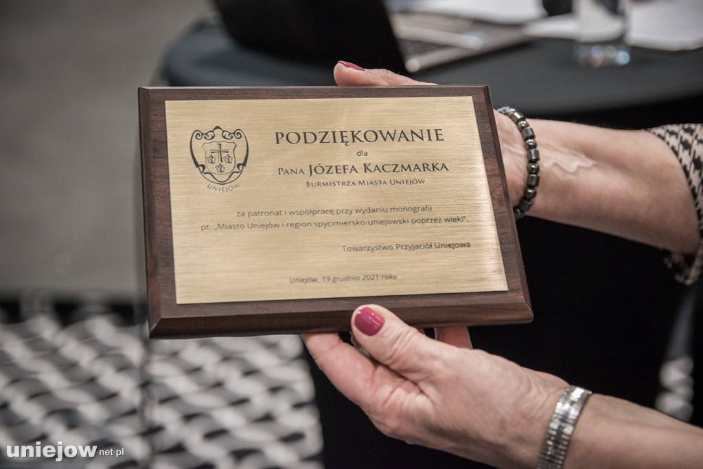 Promocja i premiera monografii Uniejowa