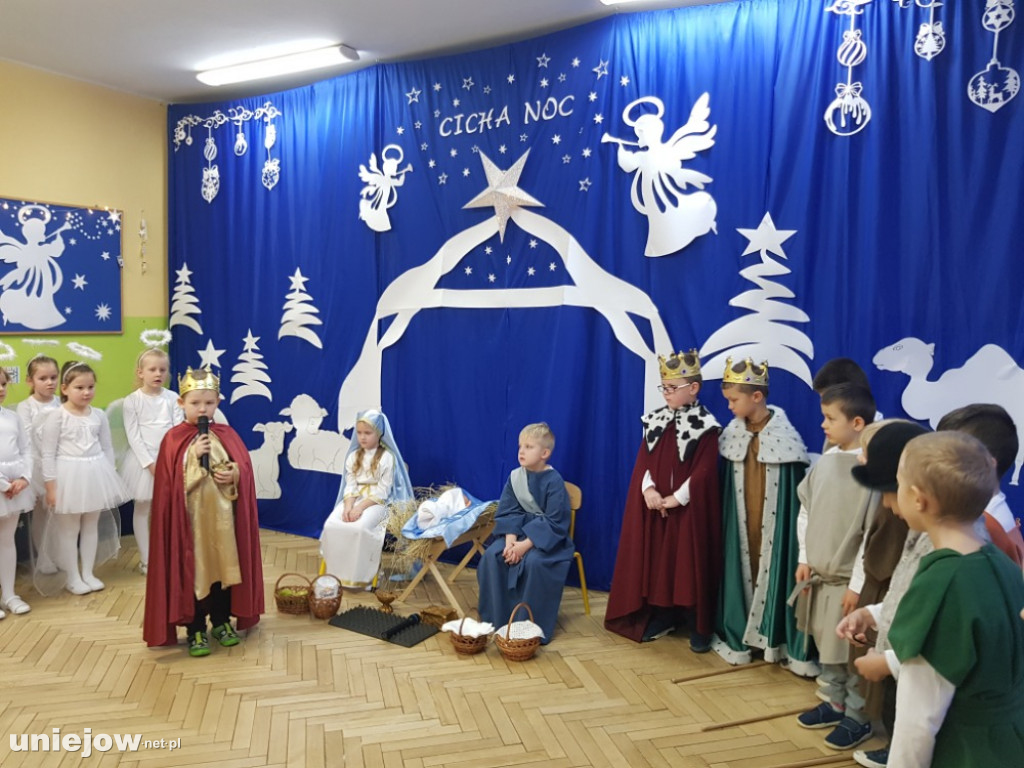  Przedszkolaki przygotowały Jasełka