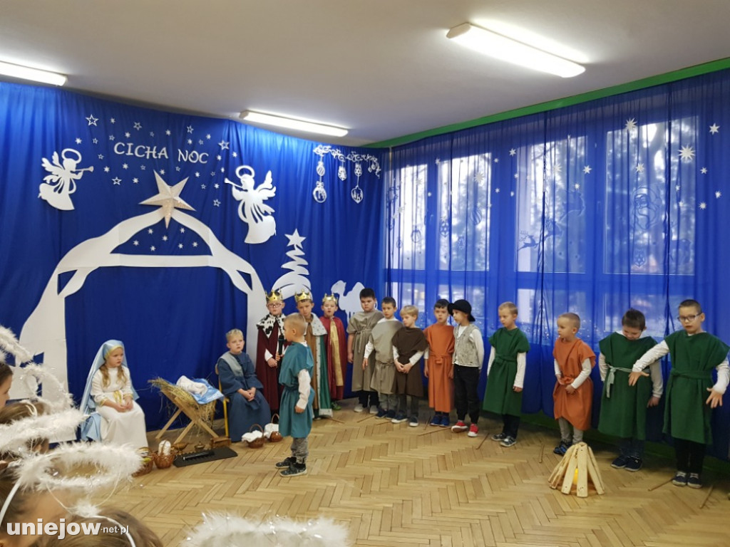  Przedszkolaki przygotowały Jasełka