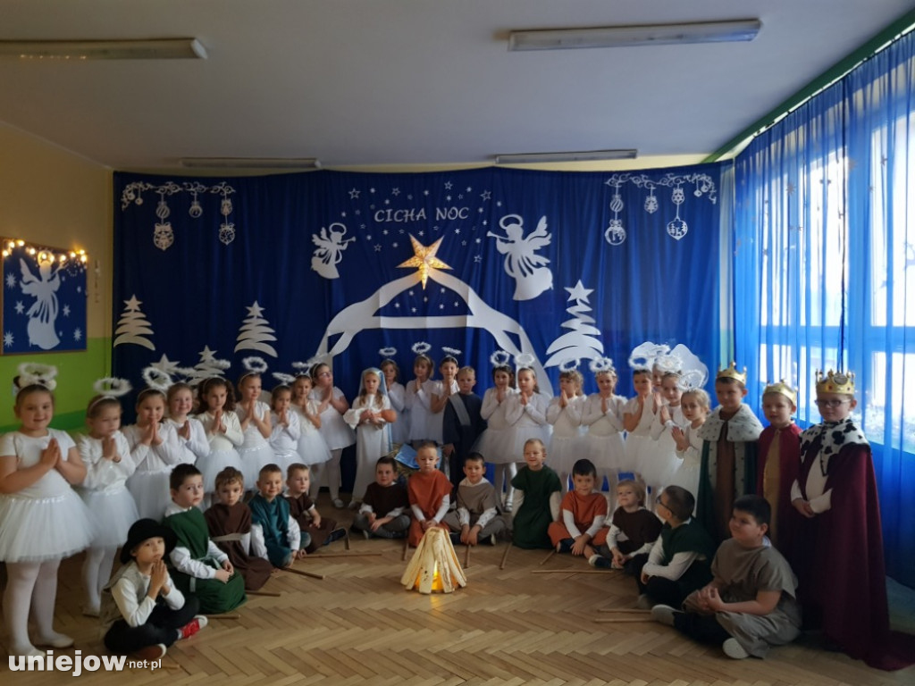  Przedszkolaki przygotowały Jasełka