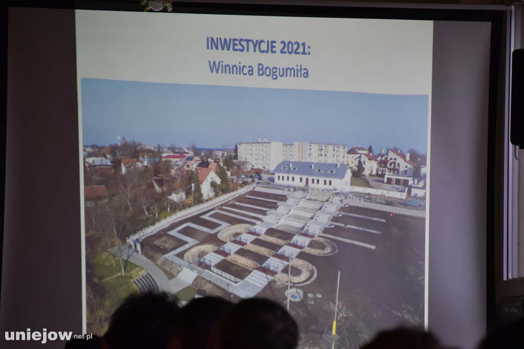 Radni w Uniejowie uchwalili budżet na 2022 rok