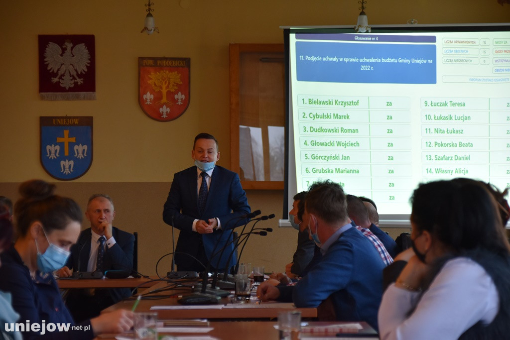 Radni w Uniejowie uchwalili budżet na 2022 rok