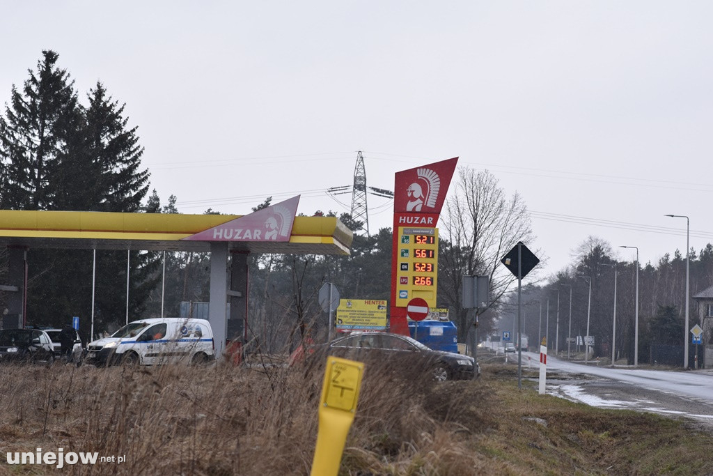 Sprawdź ceny pali w Uniejowie po obniżce Vatu