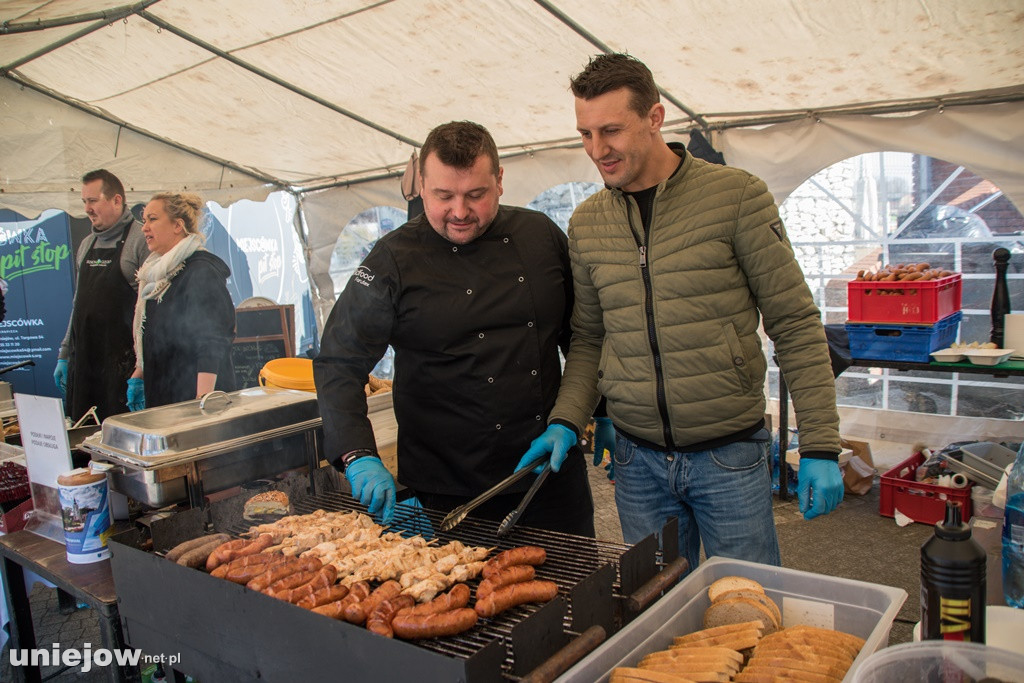Uniejów. Na pikniku zbierali pieniądze dla obywateli Ukrainy