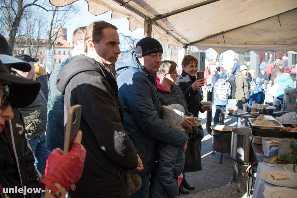 Uniejów. Na pikniku zbierali pieniądze dla obywateli Ukrainy