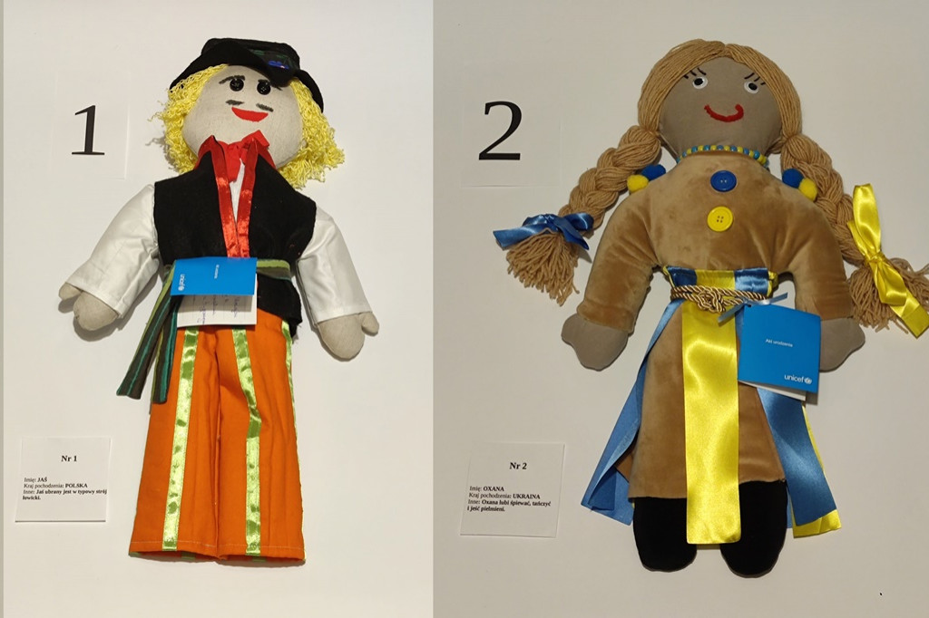 Uczniowie z Uniejowa zrobili lalki w akcji UNICEF