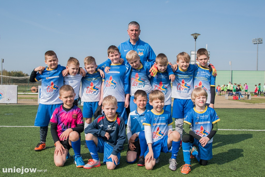 XXII  ,,Z podwórka na Stadion o puchar Tymbarku