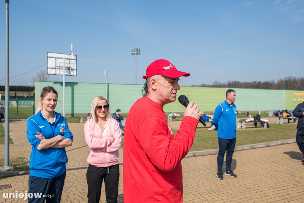 XXII  ,,Z podwórka na Stadion o puchar Tymbarku