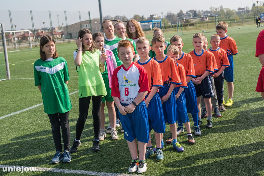 XXII  ,,Z podwórka na Stadion o puchar Tymbarku
