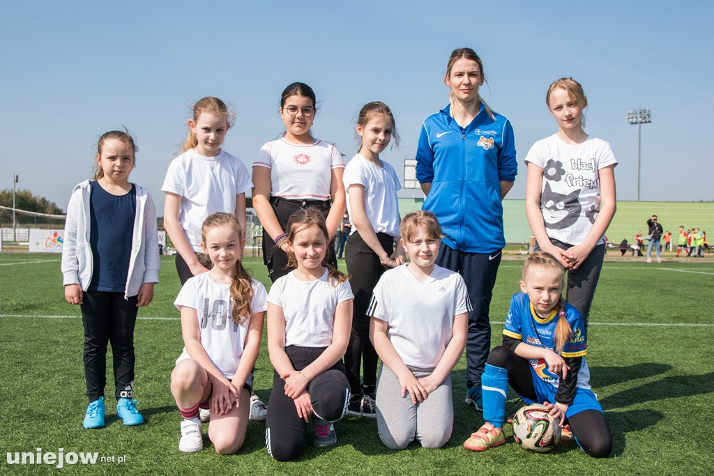 XXII  ,,Z podwórka na Stadion o puchar Tymbarku