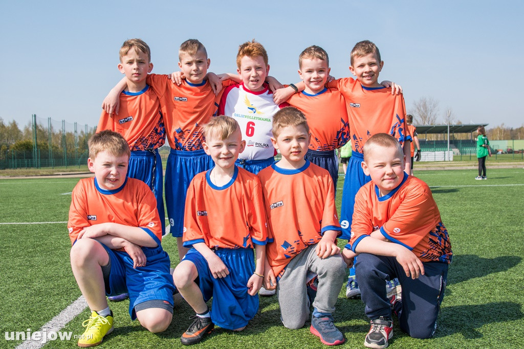 XXII  ,,Z podwórka na Stadion o puchar Tymbarku