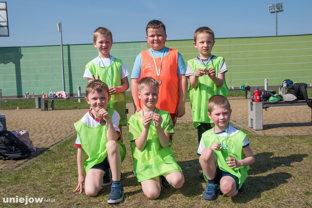 XXII  ,,Z podwórka na Stadion o puchar Tymbarku