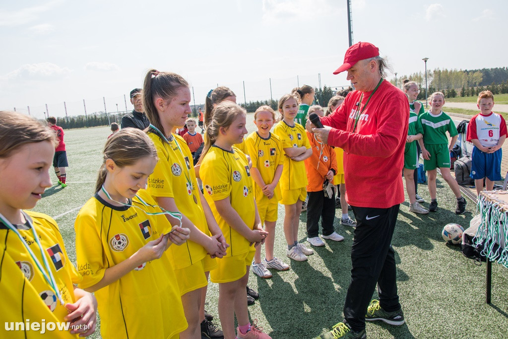 XXII  ,,Z podwórka na Stadion o puchar Tymbarku