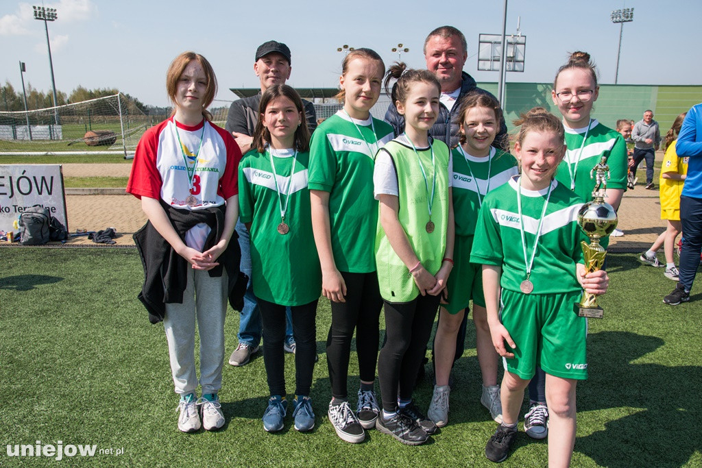 XXII  ,,Z podwórka na Stadion o puchar Tymbarku