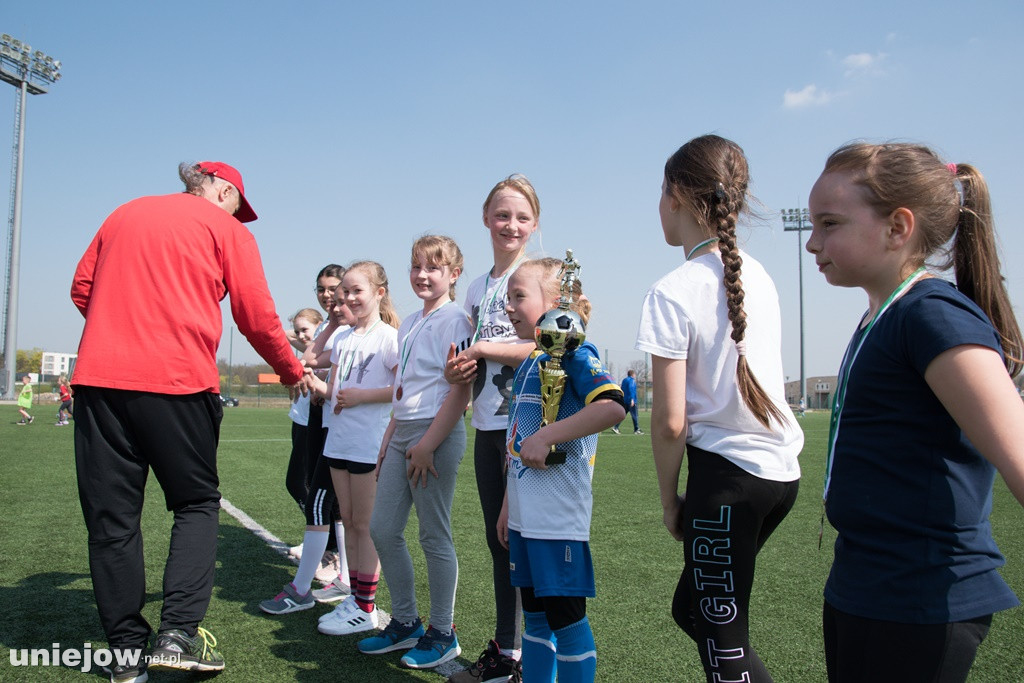 XXII  ,,Z podwórka na Stadion o puchar Tymbarku