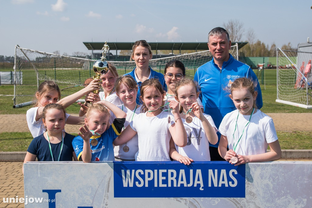 XXII  ,,Z podwórka na Stadion o puchar Tymbarku