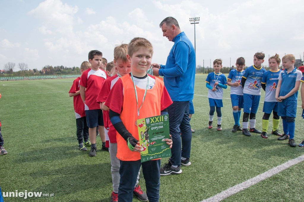 XXII  ,,Z podwórka na Stadion o puchar Tymbarku