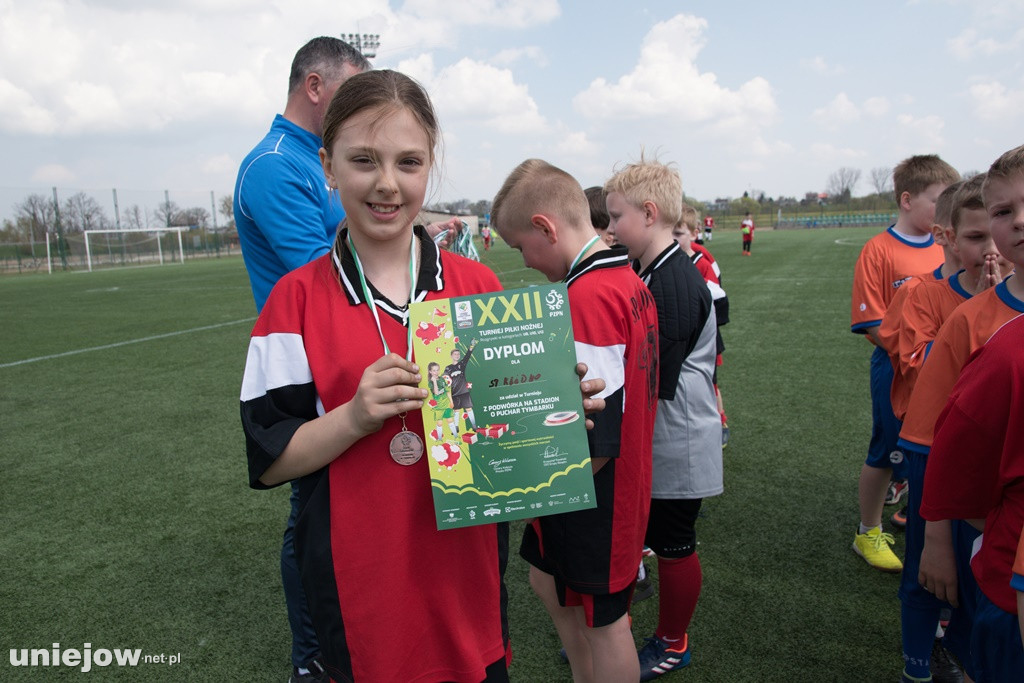 XXII  ,,Z podwórka na Stadion o puchar Tymbarku