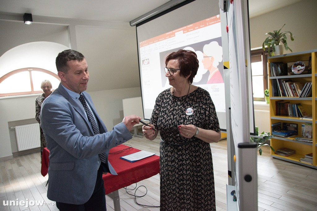 W Uniejowie walczą z dziadurzeniem