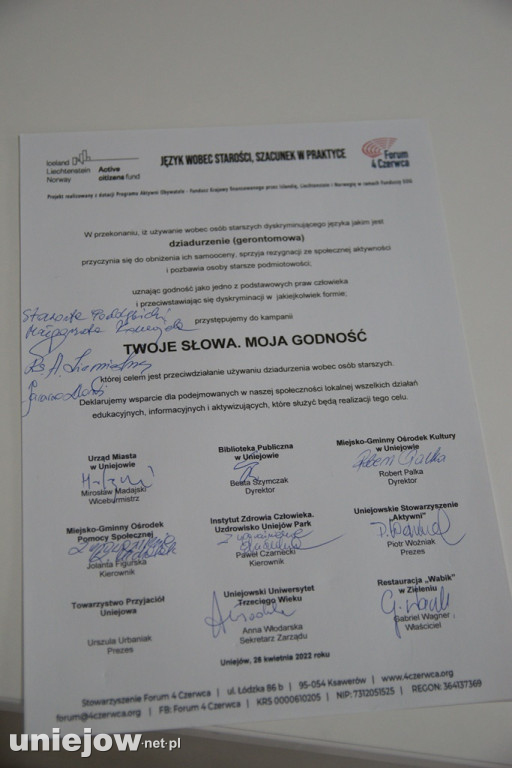 W Uniejowie walczą z dziadurzeniem