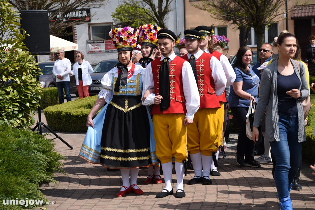 W Uniejowie radośnie uczczono święto Konstytucji 3 Maja