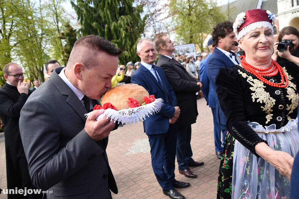 W Uniejowie radośnie uczczono święto Konstytucji 3 Maja