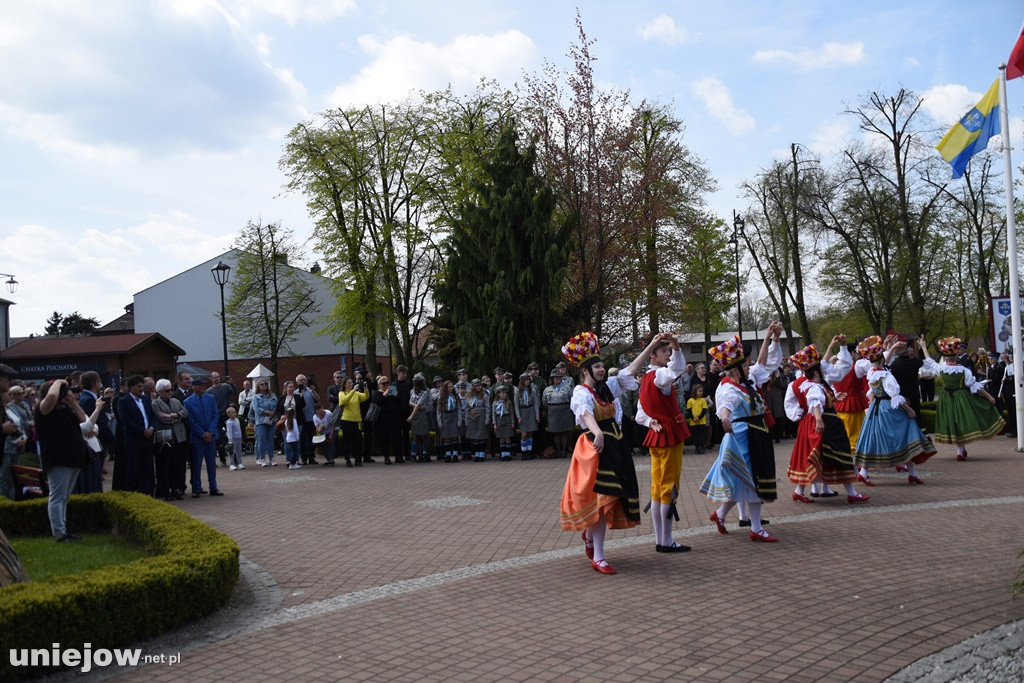 W Uniejowie radośnie uczczono święto Konstytucji 3 Maja