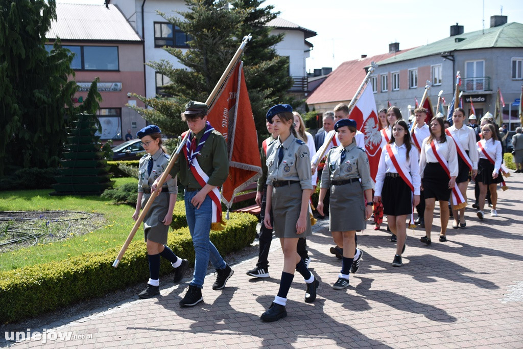 W Uniejowie radośnie uczczono święto Konstytucji 3 Maja