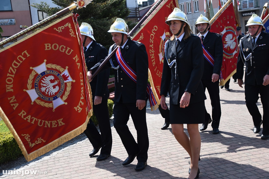 W Uniejowie radośnie uczczono święto Konstytucji 3 Maja