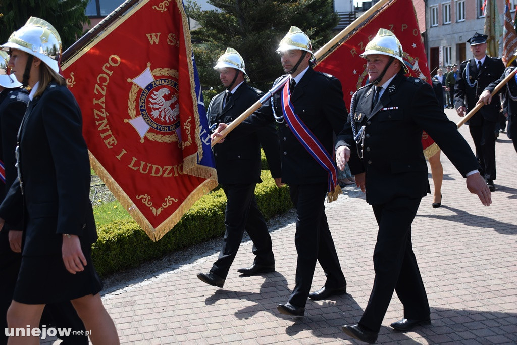 W Uniejowie radośnie uczczono święto Konstytucji 3 Maja