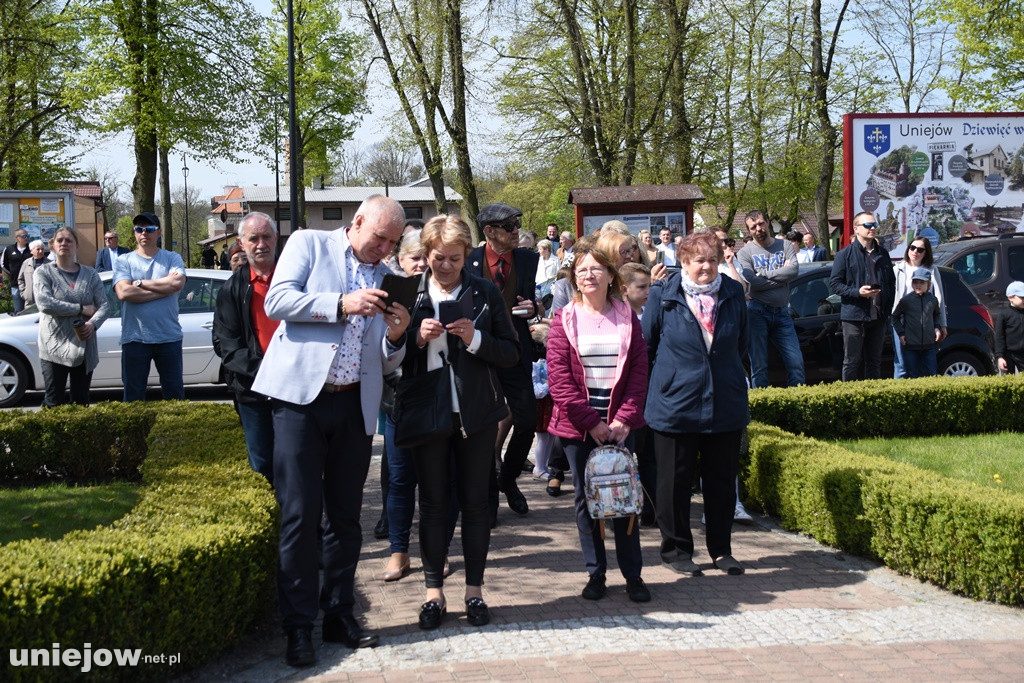 W Uniejowie radośnie uczczono święto Konstytucji 3 Maja