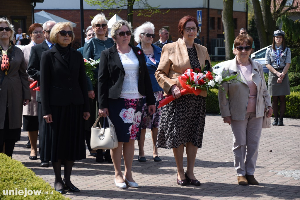 W Uniejowie radośnie uczczono święto Konstytucji 3 Maja