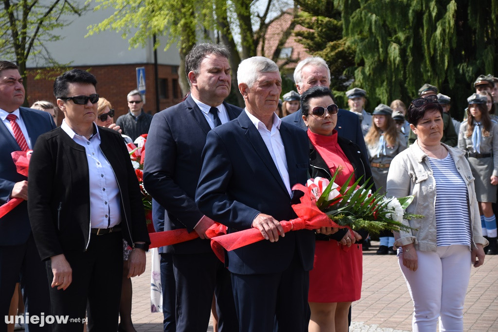 W Uniejowie radośnie uczczono święto Konstytucji 3 Maja