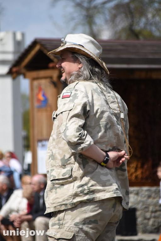 W Uniejowie radośnie uczczono święto Konstytucji 3 Maja