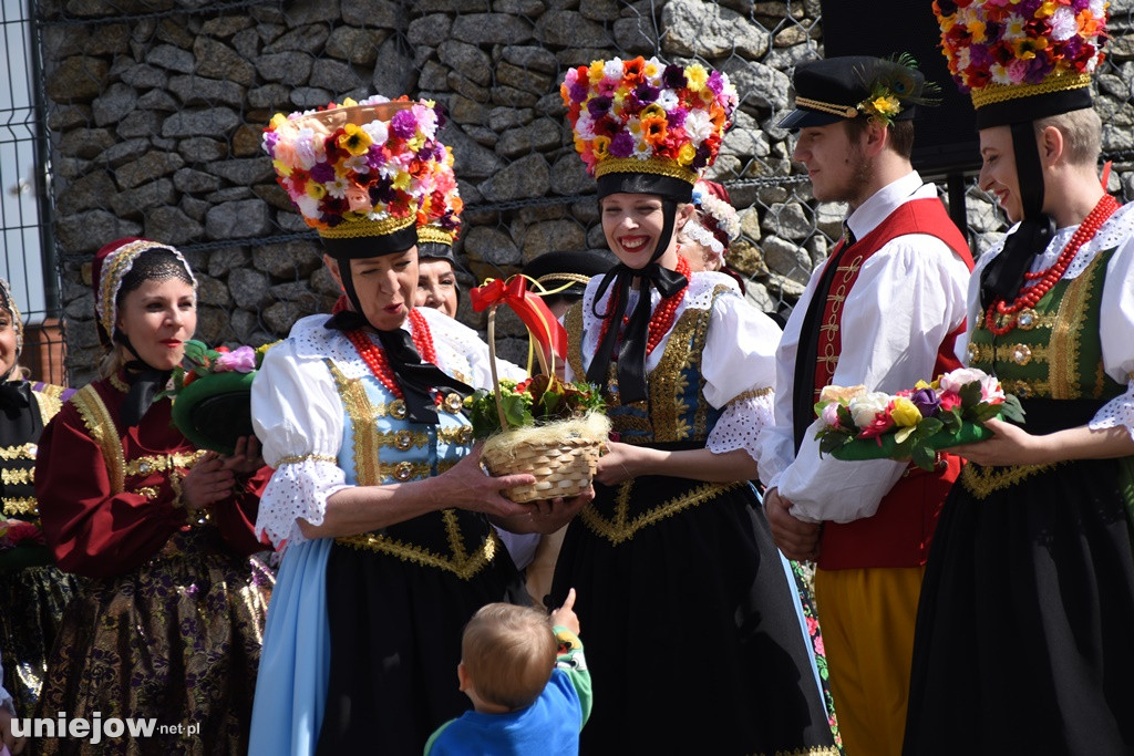 W Uniejowie radośnie uczczono święto Konstytucji 3 Maja