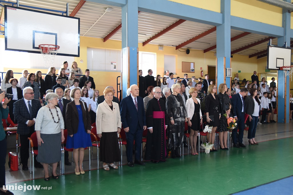 W Uniejowie świętowano 45-lecie nadania szkole imienia