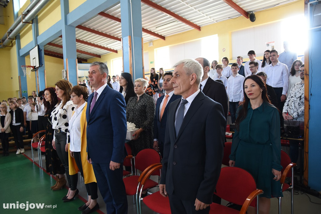 W Uniejowie świętowano 45-lecie nadania szkole imienia