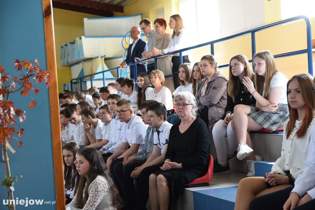 W Uniejowie świętowano 45-lecie nadania szkole imienia