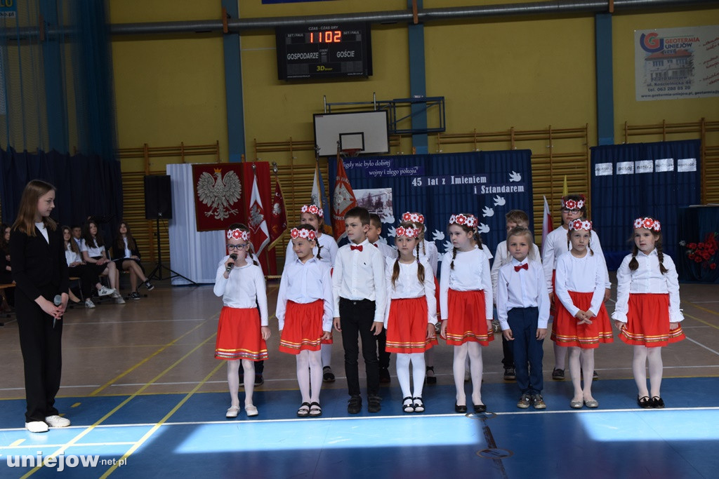 W Uniejowie świętowano 45-lecie nadania szkole imienia